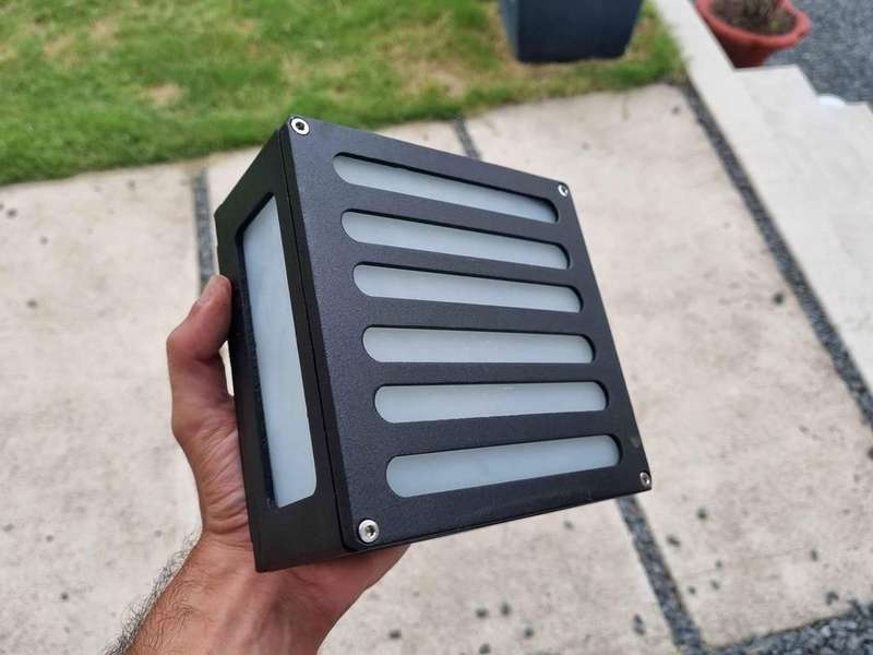 SALE! O-Lite Aluminium square outdoor light fitting Black