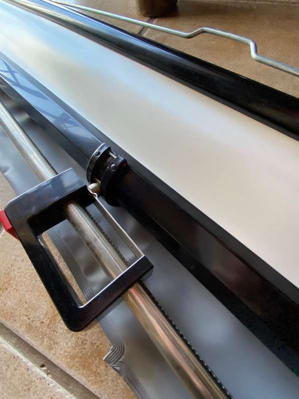 MW TOP VARIO PERLMUTT / SILVER Projector - Video screen 150cm x 150cm Made in Germany,