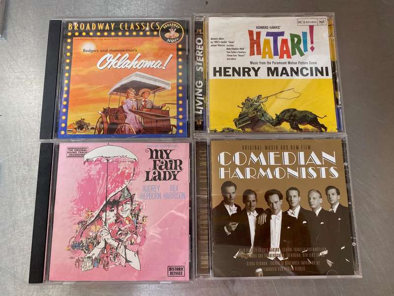 CD Lot (4cds): Oklahoma, Hatari, My fair Lady, Comedian Harmonists, music cds