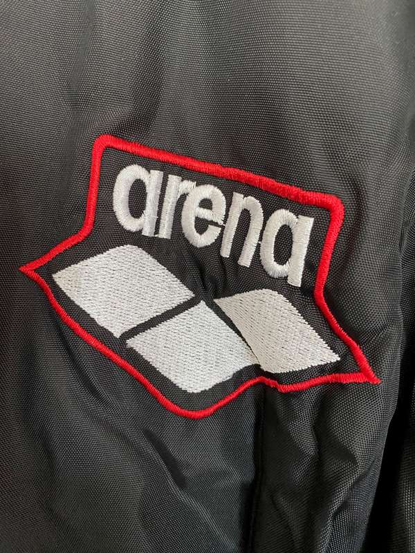 Arena Unisex Swim Swimming Hooded Parka Jacket Size S, black outside, white inside, new item