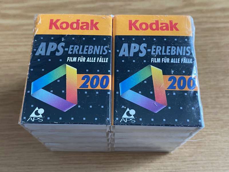 KODAK MATCHES APS 200 vintage 10x new , all sealed together, from Germany, collectors item
