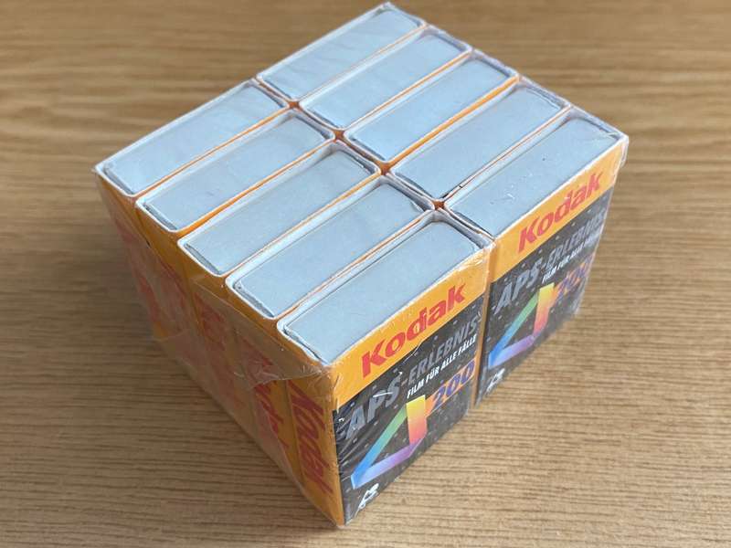 KODAK MATCHES APS 200 vintage 10x new , all sealed together, from Germany, collectors item