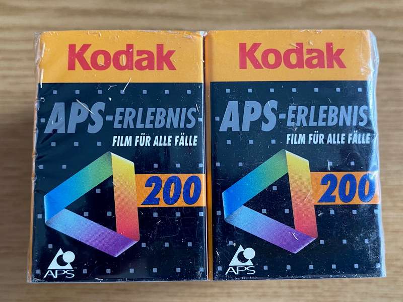 KODAK MATCHES APS 200 vintage 10x new , all sealed together, from Germany, collectors item