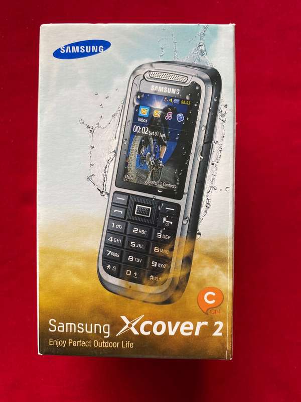 SAMSUNG MOBILE PHONE  X COVER 2 IN ORIGINAL BOX