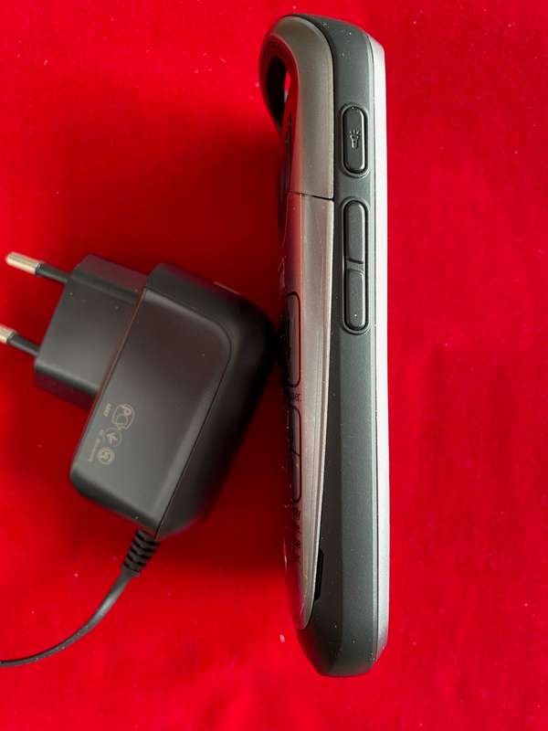 SAMSUNG MOBILE PHONE  X COVER 2 IN ORIGINAL BOX