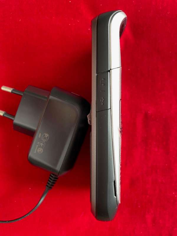 SAMSUNG MOBILE PHONE  X COVER 2 IN ORIGINAL BOX