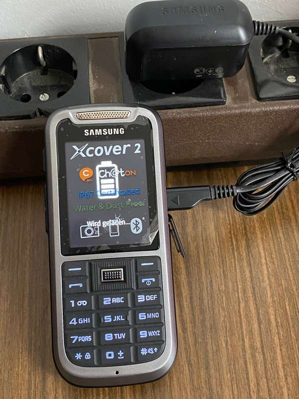 SAMSUNG MOBILE PHONE  X COVER 2 IN ORIGINAL BOX