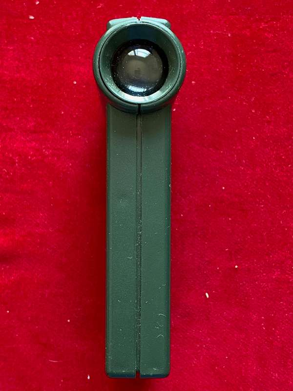 DOCTER GERMANY Aspherilux midi 125 torch, green, vintage, in working condition. batteries not incl.