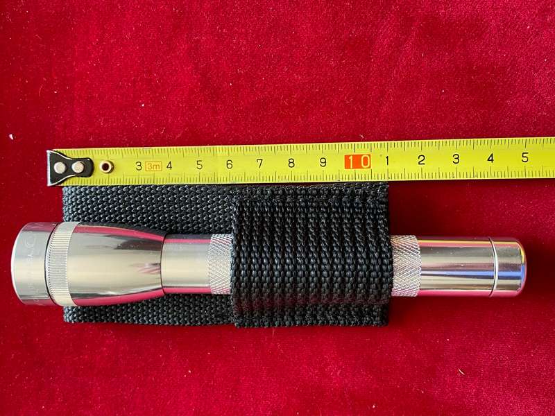 Mini Maglite AA , Aluminium, silver, Mag USA, Set (torch + belt-holder), torch in mint condition