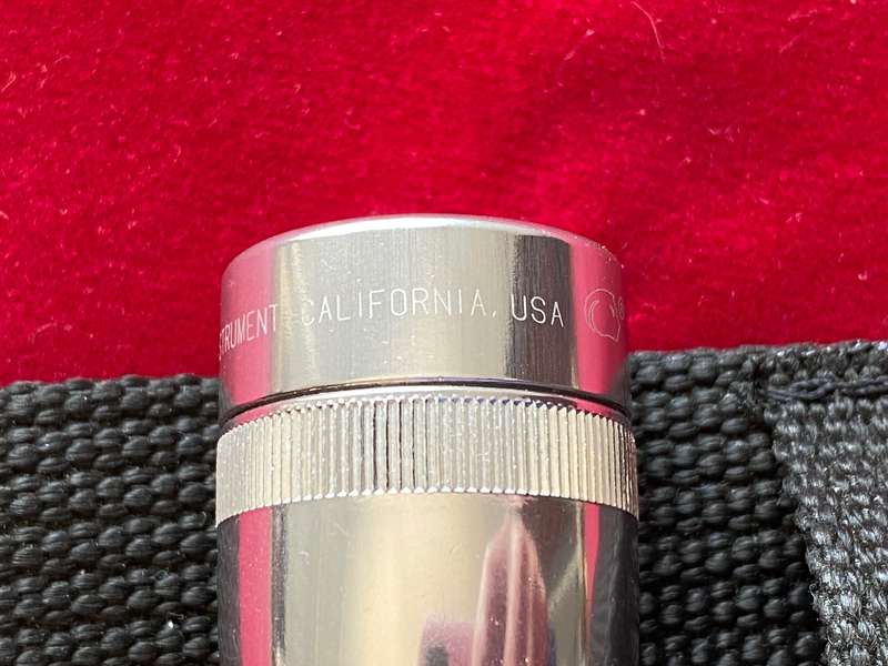 Mini Maglite AA , Aluminium, silver, Mag USA, Set (torch + belt-holder), torch in mint condition