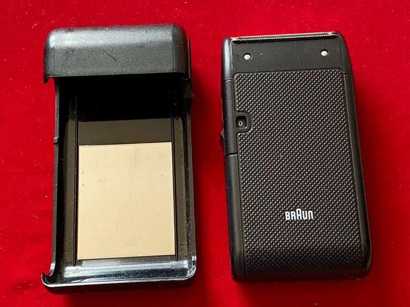 Braun 5543 Battery Shaver 3V West-Germany, vintage, in working condition