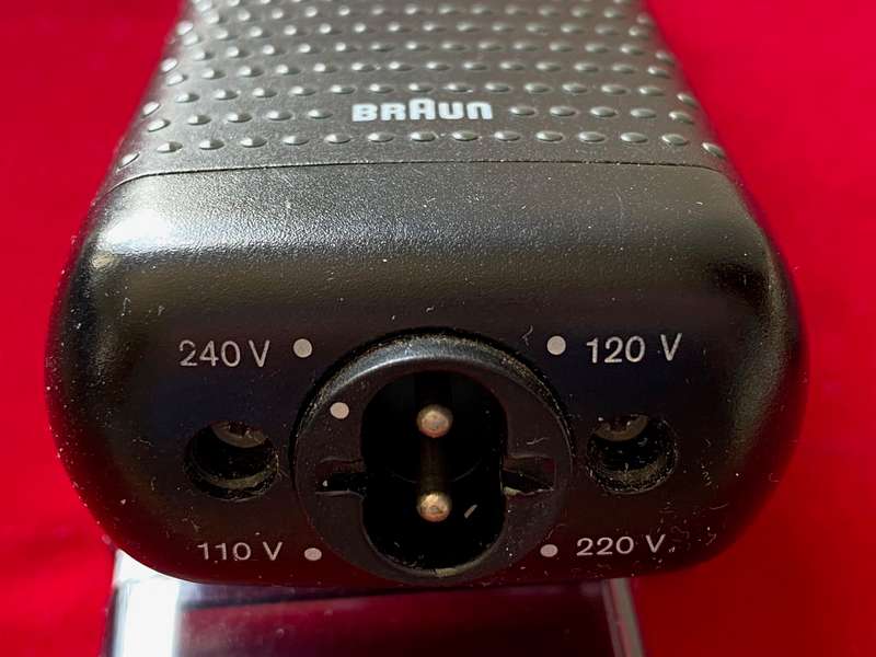 Braun 5424 Shaver 110-120 + 220-240V vintage, in wokring condition