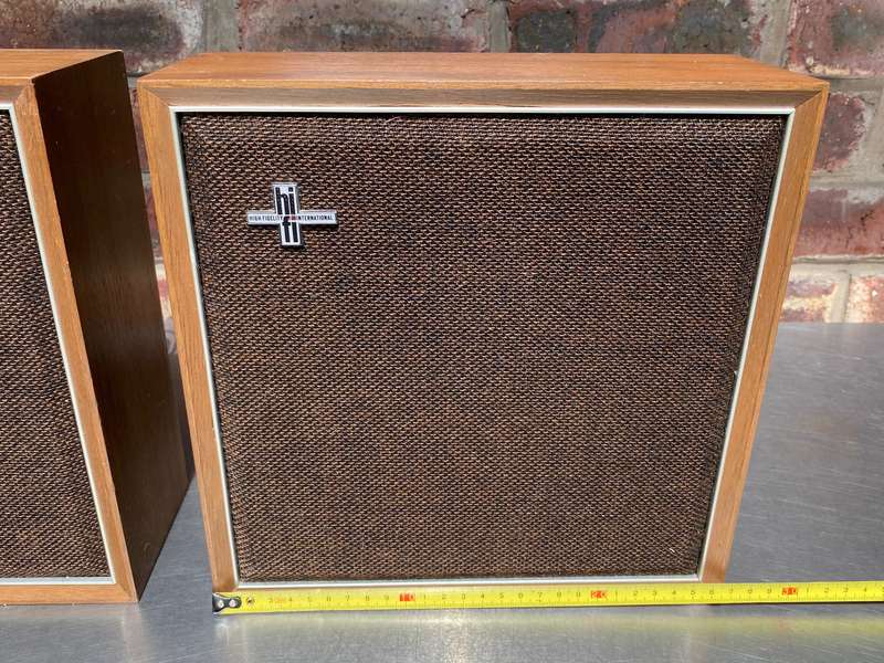 1970´S PHILIPS HIGH Fidelity International Hifi Logo loud speaker, wooden,vintage, item collectors