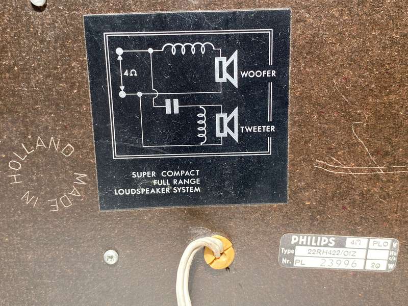 1970´S PHILIPS HIGH Fidelity International Hifi Logo loud speaker, wooden,vintage, item collectors