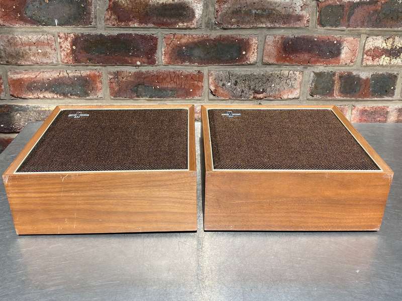 1970´S PHILIPS HIGH Fidelity International Hifi Logo loud speaker, wooden,vintage, item collectors