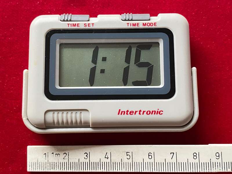 Intertronic Clock flat, white, vintage