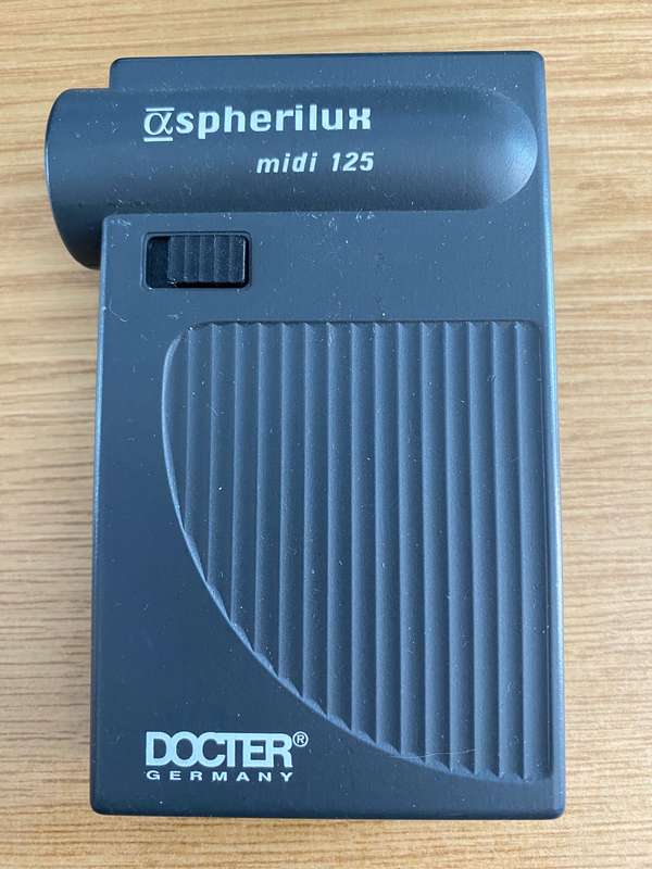DOCTER GERMANY Aspherilux midi 125 torch, grey, vintage, in working condition. batteries not incl.