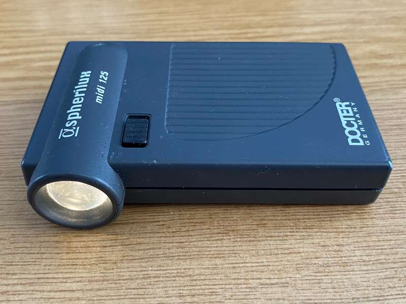 DOCTER GERMANY Aspherilux midi 125 torch, grey, vintage, in working condition. batteries not incl.