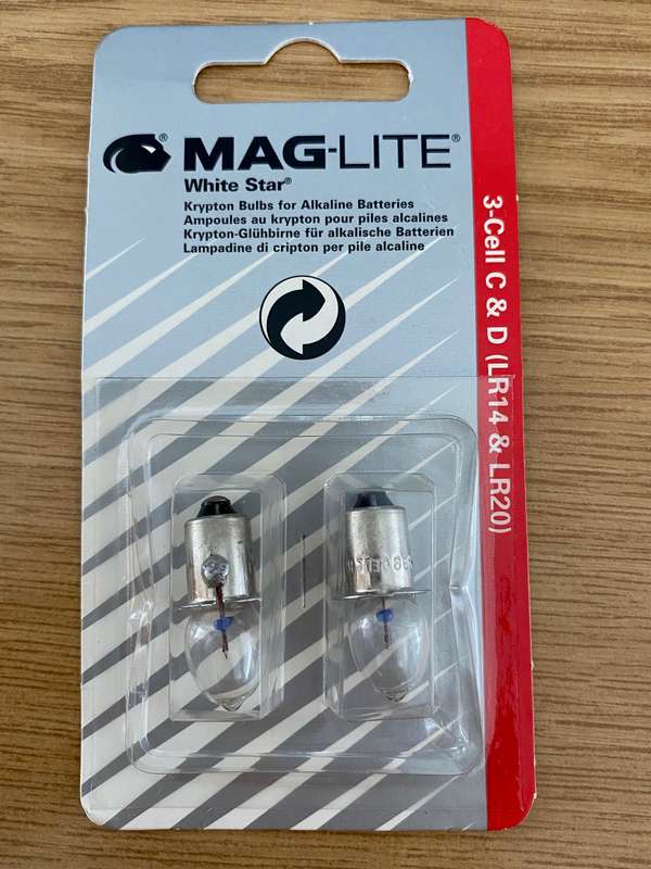 Mini Maglite Krypton Bulbs for 3-cell C & D torch, original spare bulb, package is still sealed