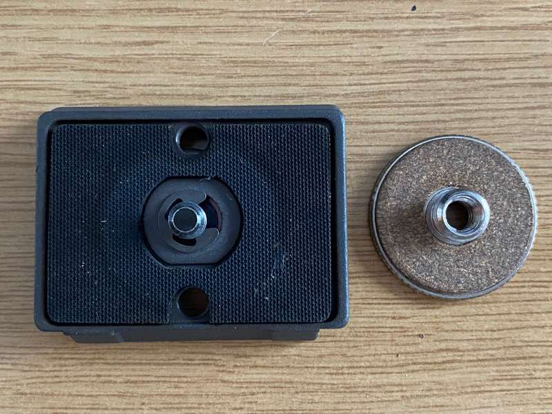 Manfrotto tripod plate black with Manfrotto 088 LBP Adapter small 1/4" to 3/8"