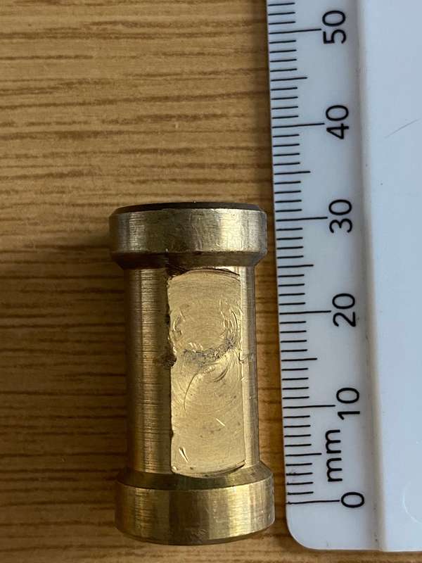 Manfrotto 16mm adapter with 3/8" female thread & 1/4" spigot for Super Clamp