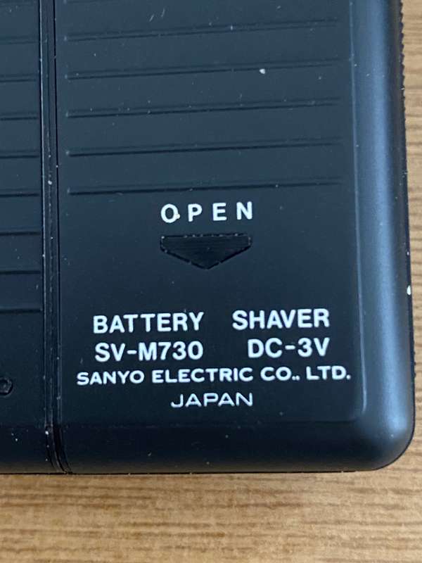 SANYO SV-M730 Battery Travel Shaver In Case Portable Plus leather pouch, JAPAN,vintage,working