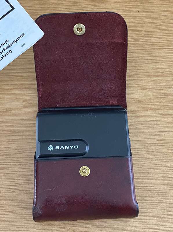 SANYO SV-M730 Battery Travel Shaver In Case Portable Plus leather pouch, JAPAN,vintage,working