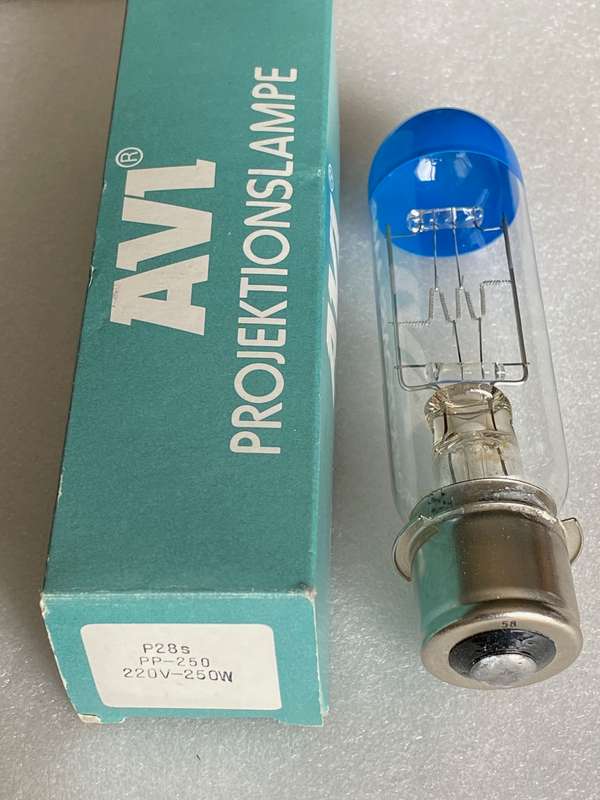 AVI Projector bulb P28s 220V 250W unused in original box,OFFER IS VALID UNTIL 15.6.25