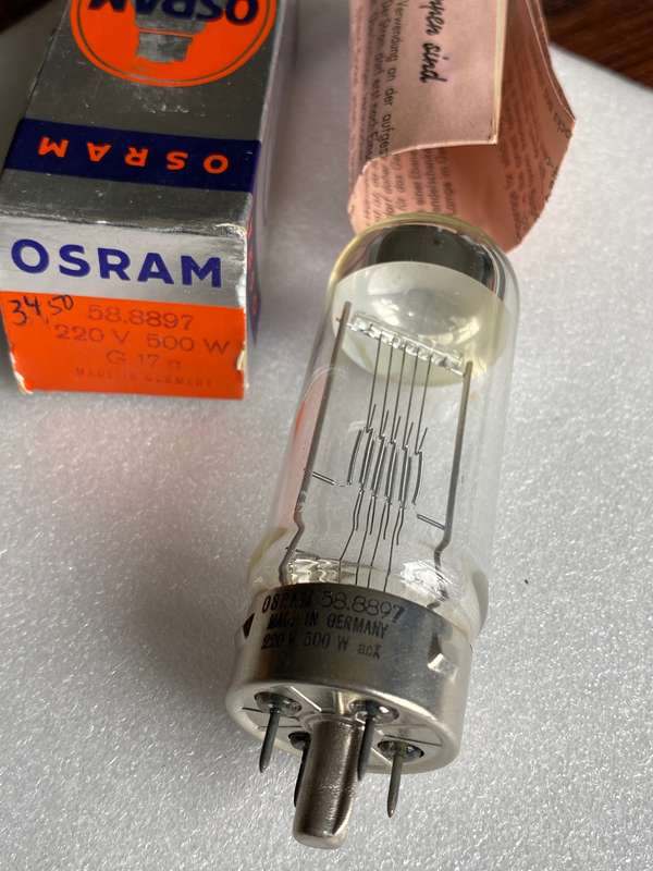 Osram Projector bulb G17q 220V 500W, unused, still in original box