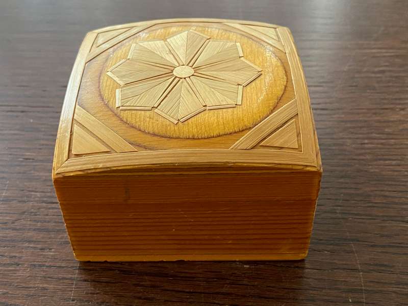 Handmade Vintage Wooden small Jewellery Gift box approx. 8cm x 8cm x 5cm, 99g, collectors item, rare