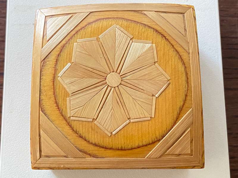 Handmade Vintage Wooden small Jewellery Gift box approx. 8cm x 8cm x 5cm, 99g, collectors item, rare