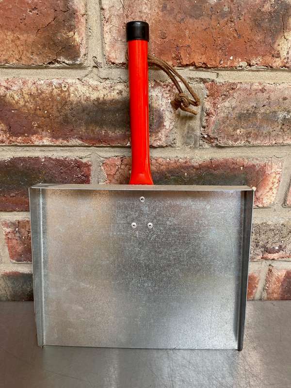 Metal coal hand shovel for fireplace / braai, new