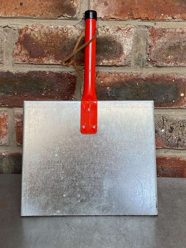 Metal coal hand shovel for fireplace / braai, new