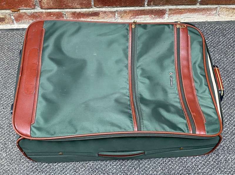 Samsonite green brown suite case with rolls , bag, trolley, vintage,travel , retro