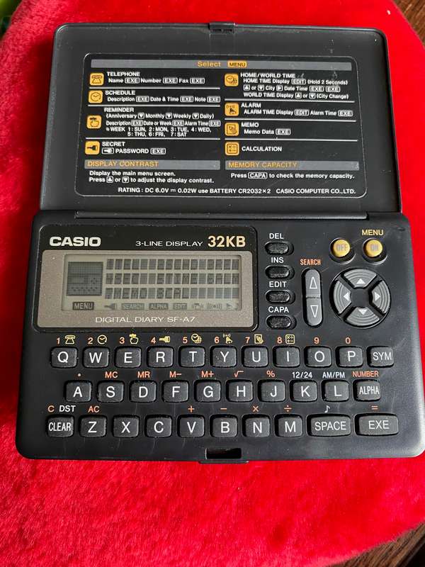 Casio 32 KB Digital Diary SF-A7 , vintage, collectors item, with new batteries