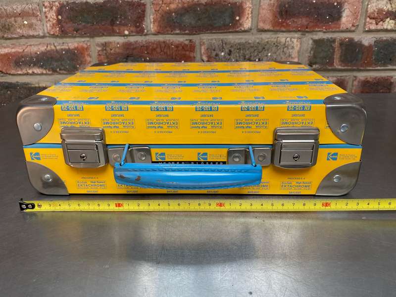Kodak Metal Case Lot 1 Ektachrome 135-20 , vintage, collectors item, very rare, from the 70s
