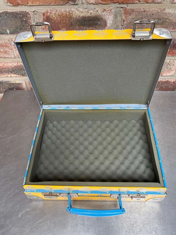 Kodak Metal Case Lot 1 Ektachrome 135-20 , vintage, collectors item, very rare, from the 70s