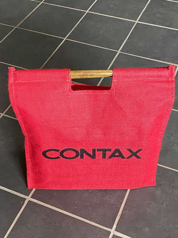 CONTAX FABRIC BAG,red, very strong,new,vintage, never used, collectors item, size approx. 45x50x16cm