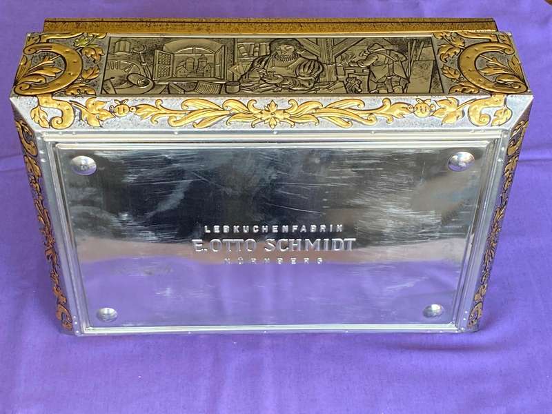 E.OTTO SCHMIDT LEBKUCHENFABRIK NURNBERG, vintage,tin chest box, collectors item from Germany 60s/70s