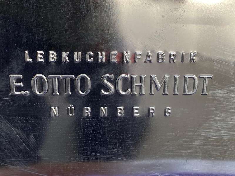 E.OTTO SCHMIDT LEBKUCHENFABRIK NURNBERG, vintage,tin chest box, collectors item from Germany 60s/70s