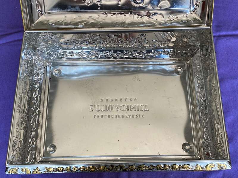 E.OTTO SCHMIDT LEBKUCHENFABRIK NURNBERG, vintage,tin chest box, collectors item from Germany 60s/70s