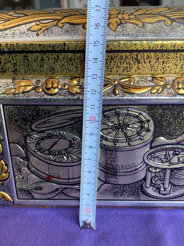 E.OTTO SCHMIDT LEBKUCHENFABRIK NURNBERG, vintage,tin chest box, collectors item from Germany 60s/70s