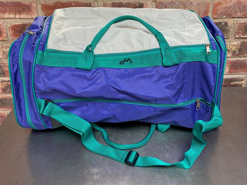 YASHICA CONTAX Pays Basque,Pyrenaen Sport Travel Bag,Vintage,collectors item,size approx. 60x31x34cm