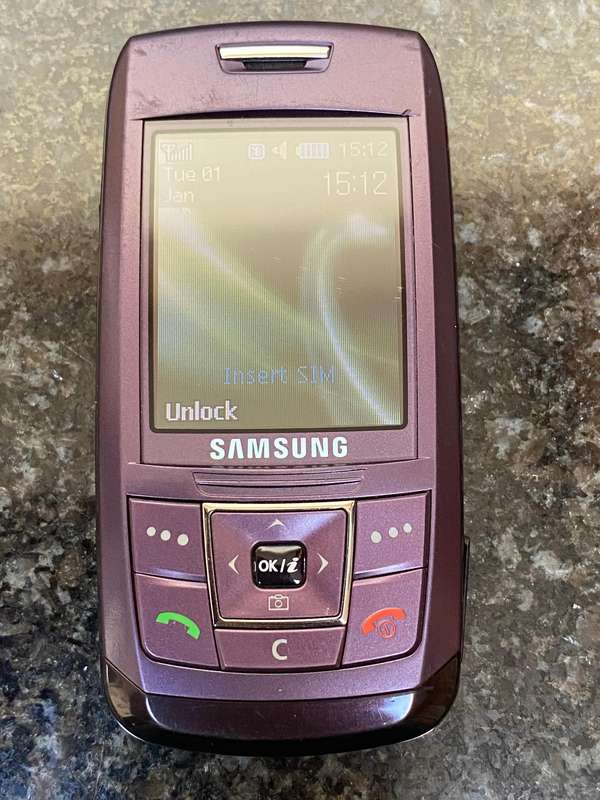 Samsung Mobile Phone SGH-E250i vintage rare in working condition, in good condition