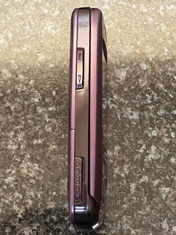 Samsung Mobile Phone SGH-E250i vintage rare in working condition, in good condition