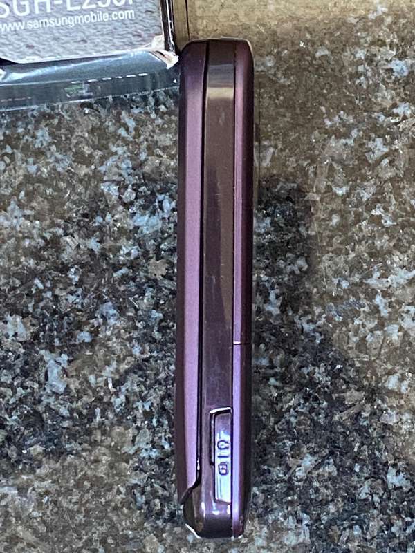 Samsung Mobile Phone SGH-E250i vintage rare in working condition, in good condition