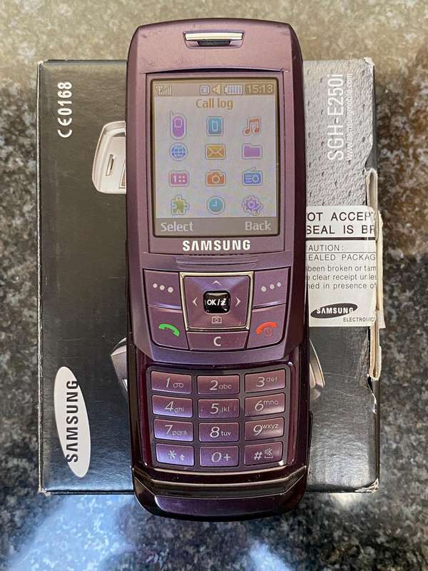 Samsung Mobile Phone SGH-E250i vintage rare in working condition, in good condition