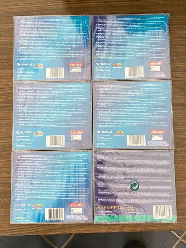 CD Lot Fujifilm CD-R (all 6 CDs still sealed)  Lot D, vintage OFFER VALID UNTIL 15.06.2025
