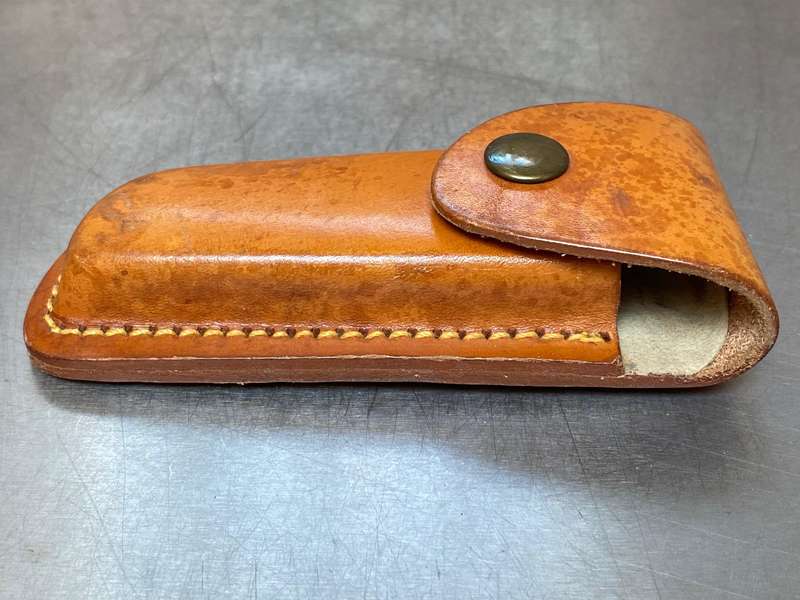 Kershaw 1070 leather case,pouch, for a knife or a multitool. OFFFER IS VALID UNTIL 15.06.2025 !