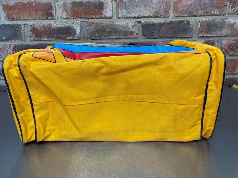 Kodak Bag Kodacolor Gold 100 ,collectors item,vintage,rare,retro, 80s, 35mm Film, zips are ok